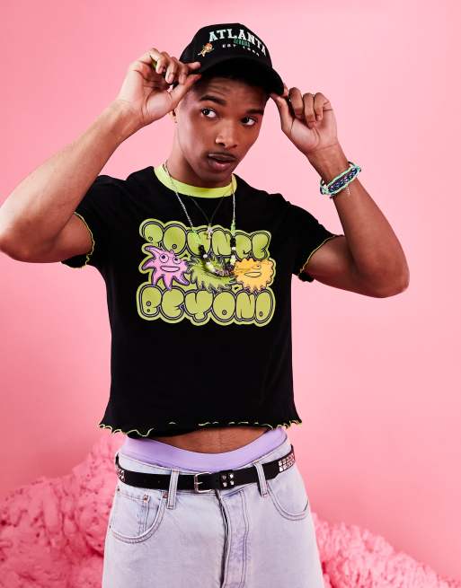 ASOS DESIGN – Kurz und schmal geschnittenes T-Shirt in Schwarz mit kontrastierendem Ringer- und Cartoonprint
