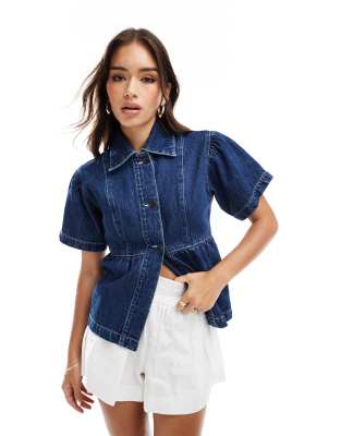 ASOS DESIGN - Kurzärmlige Jeansjacke in Indigoblau