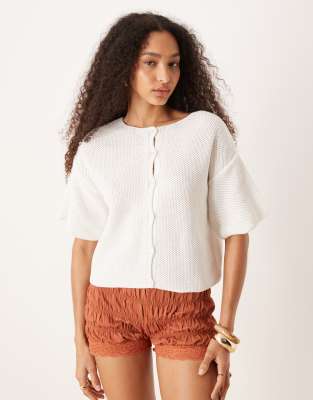 ASOS DESIGN - Kurzärmlige Strickjacke in Weiß