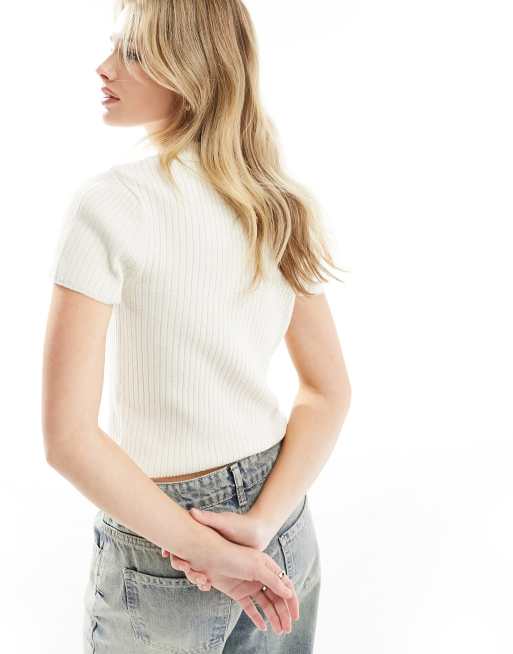 ASOS DESIGN – Kurzärmliges, durchgeknöpftes Strickoberteil in Cremeweiß mit Kragen, 4 von 4