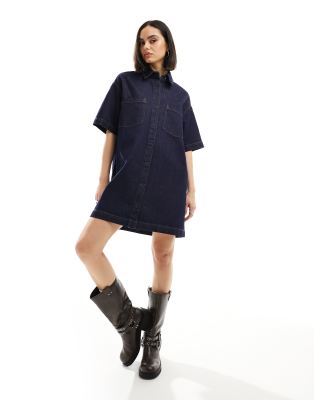 ASOS DESIGN - Kurzärmliges Hemdkleid aus Denim mit Rinse-Waschung-Blau