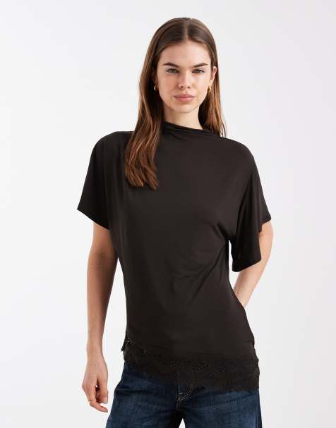 ASOS DESIGN – Kurzärmliges, hochgeschlossenes Oberteil in Braun mit Spitzenbesatz - view 1