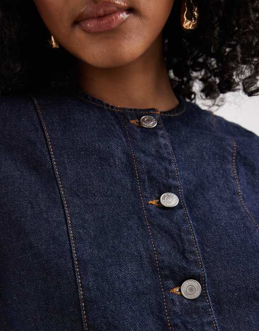 ASOS DESIGN – Kurzärmliges Jeansoberteil in indigoblauer Rinse-Waschung mit Knopfleiste vorne, 3 von 4