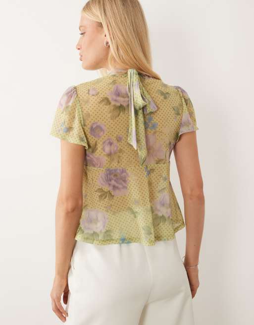 ASOS DESIGN – Kurzärmliges Oberteil in Grün mit Schlüssellochausschnitt und Blumenmuster, 2 von 4