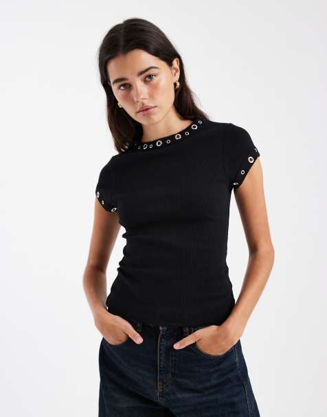 ASOS DESIGN – Kurzärmliges Oberteil in Schwarz mit Nietendetails - view 1