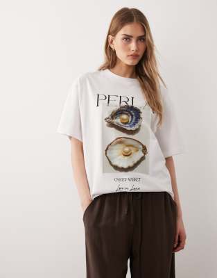 ASOS DESIGN - Kurzärmliges Oversize-Oberteil in Weiß mit Auster-Grafikprint