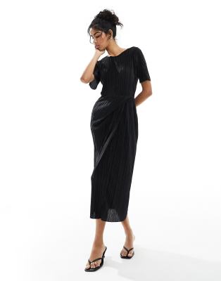 ASOS DESIGN - Kurzärmliges, plissiertes Midikleid in Schwarz mit drapiertem Rock