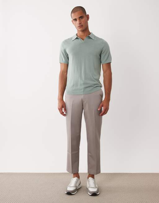 ASOS DESIGN – Kurzärmliges Strick-Polohemd aus reiner Merinowolle in Salbeigrün mit eingekerbtem Ausschnitt, 2 von 5