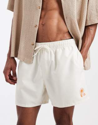 Kurze Badeshorts in Creme mit Placement-Print-Weiß Weiß XL