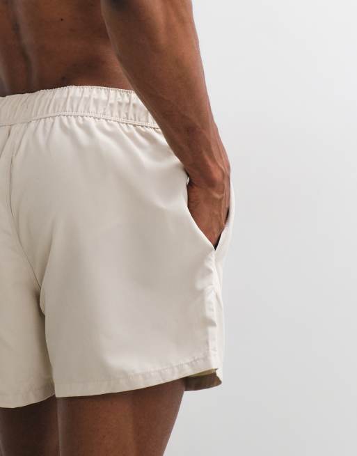 ASOS DESIGN – Kurze Badeshorts in Steinbeige, 4 von 5