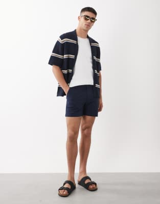 Kurze Chino-Shorts mit engem Schnitt in Marineblau-Navy Navy 48