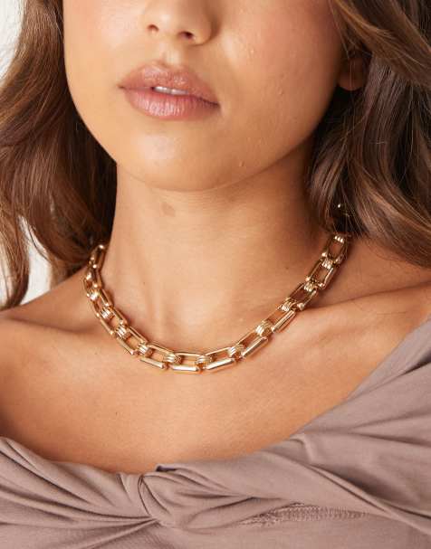 ASOS DESIGN – Kurze, goldfarbene Halskette mit quadratischen Kettengliedern - view 1