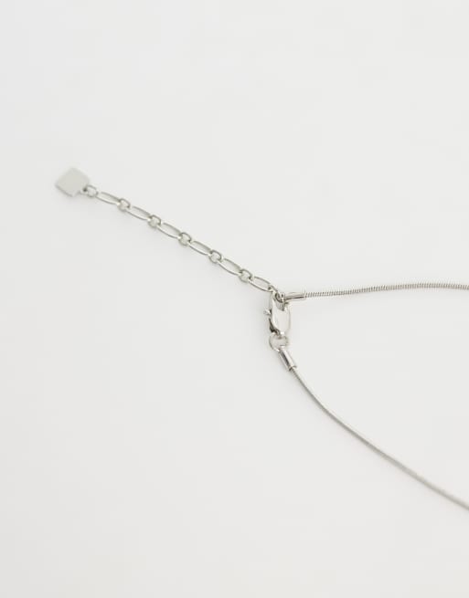 ASOS DESIGN – Kurze Halskette in Silber-Optik mit kleinem Anhänger in geschmolzener Optik, 3 von 4