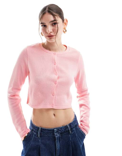 ASOS DESIGN – Kurze Strickjacke in Rosa mit Rundhalsausschnitt