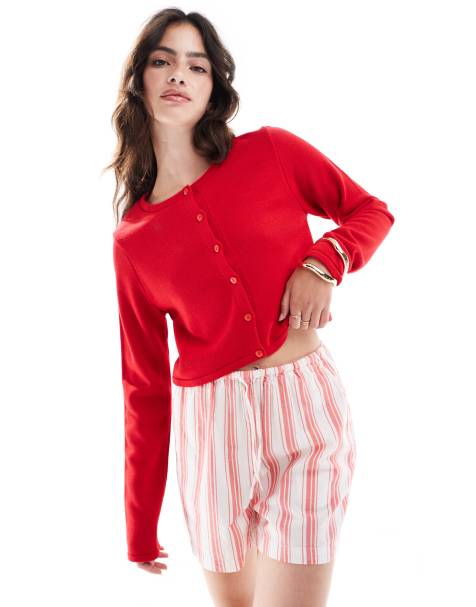 ASOS DESIGN – Kurze Strickjacke in Rot mit Rundhalsausschnitt - view 1