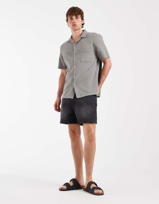 ASOS DESIGN – Kürzer geschnittene Jeans-Jorts in verwaschenem Schwarz, 2 von 5