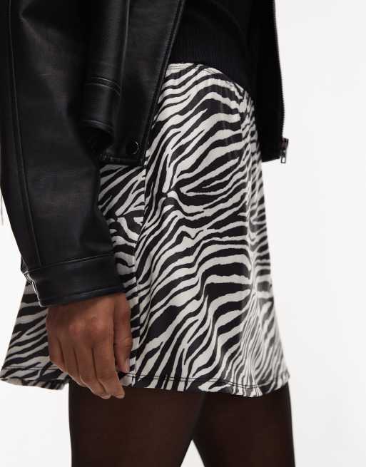 ASOS DESIGN – Kurzer Skort aus Bengaline mit Zebramustermuster, 3 von 5
