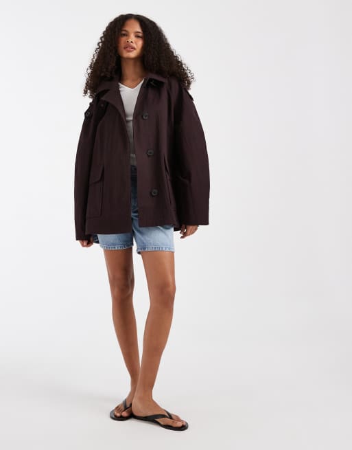 ASOS DESIGN – Kurzer Trenchcoat in A-Linie in Schokobraun mit Stehkragen, 2 von 4