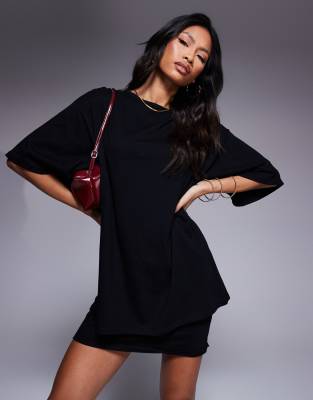 ASOS DESIGN - Kurzes 2-in-1-T-Shirt-Kleid in Schwarz