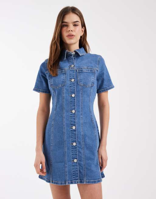 ASOS DESIGN – Kurzes, eng anliegendes Hemdblusenkleid aus Denim in Mittelblau, 2 von 4