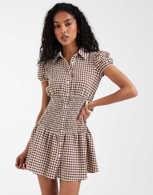 ASOS DESIGN – Kurzes Hemdblusenkleid in Braun mit Puffärmeln und Vichy-Karo, 2 von 4