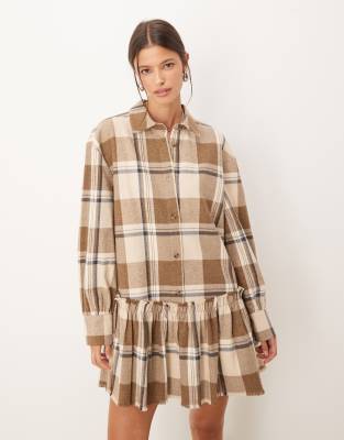 ASOS DESIGN - Kurzes Hemdblusenkleid in Hellbraun mit tiefer Taille und farblich abgestimmtem Karomuster-Bunt