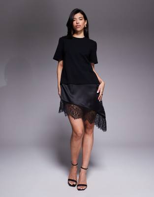 ASOS DESIGN - Kurzes Hybrid-T-Shirt-Kleid in Schwarz mit Spitzensaum