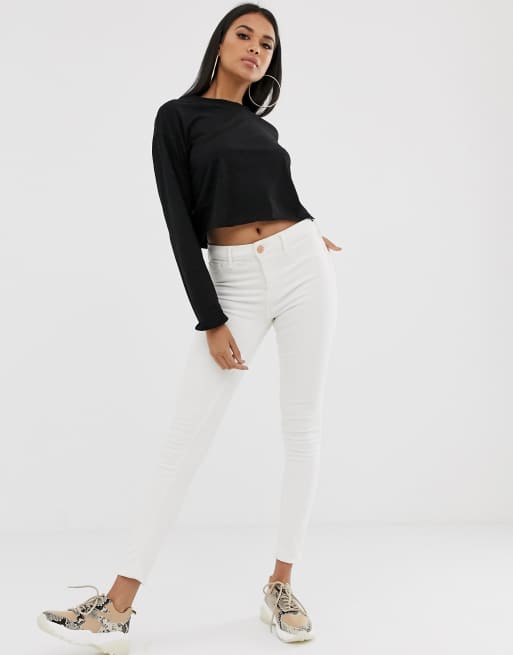 ASOS DESIGN – Kurzes, kastiges T-Shirt mit Overlock-Nähten in Schwarz, 4 von 4