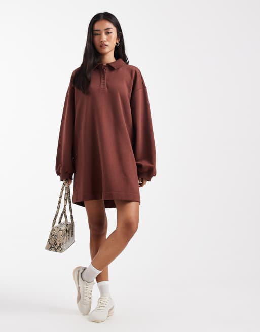 ASOS DESIGN – Kurzes Sweatshirt-Kleid in Schokobraun mit Polokragen, 2 von 4