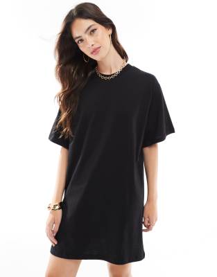 ASOS DESIGN - Kurzes T-Shirt-Kleid in Schwarz, Oversize-Passform