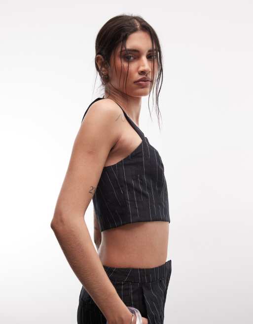ASOS DESIGN – Kurzes Trägertop in Schwarz mit strukturierten Streifen, 3 von 4