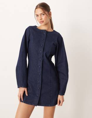 ASOS DESIGN - Kurzes Westen-Jeanskleid in Rinse mit Bananenärmeln-Marineblau