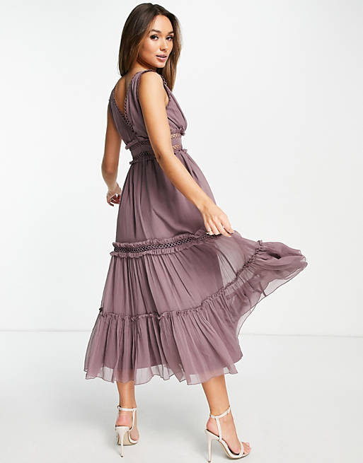  lace insert midi dress with ruffle detail in mauve 