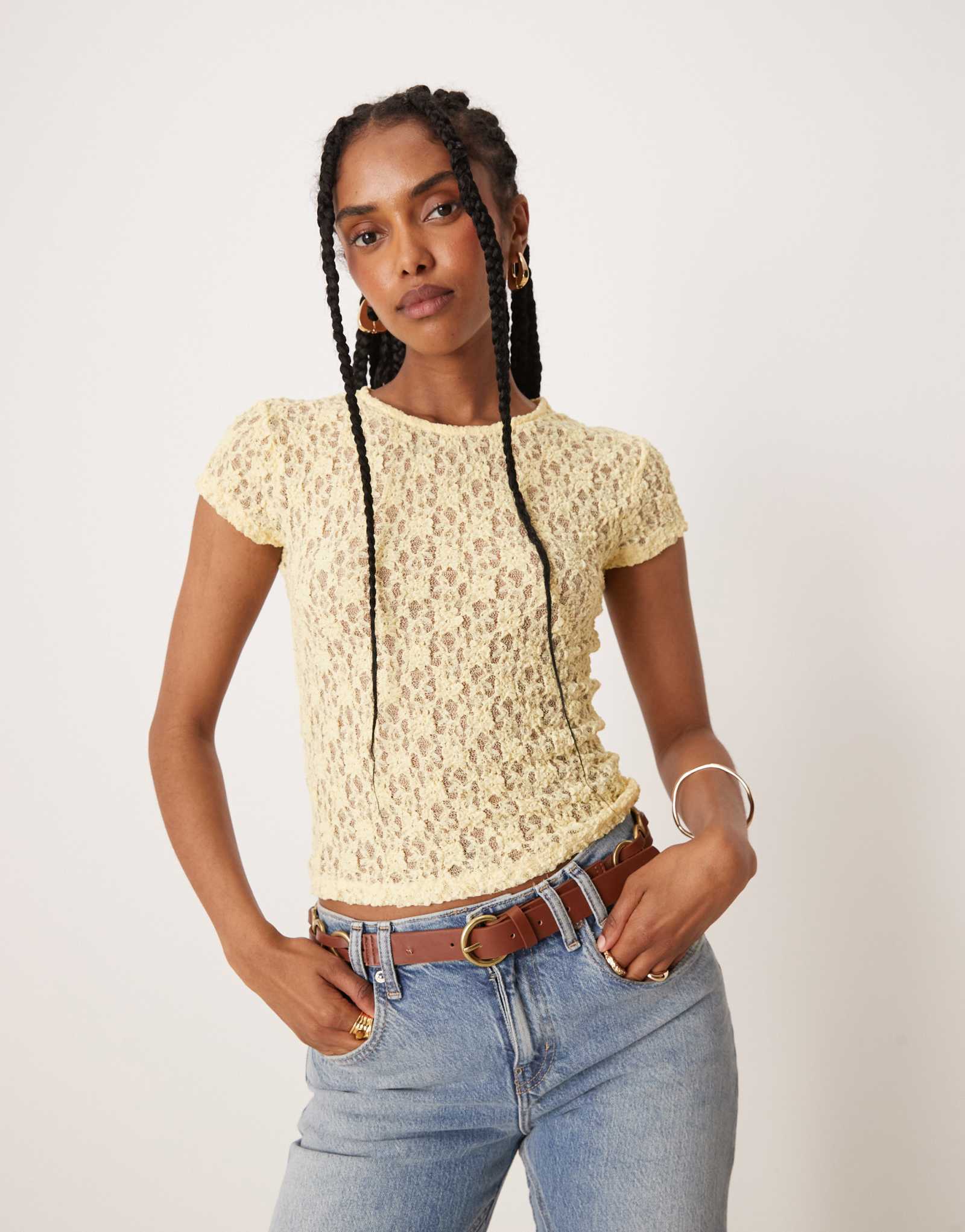 Дизайнерская кружевная детская футболка ASOS с коротким рукавом пастельно-желтого цвета
