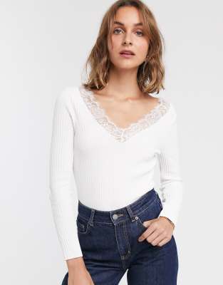 white lace jumper