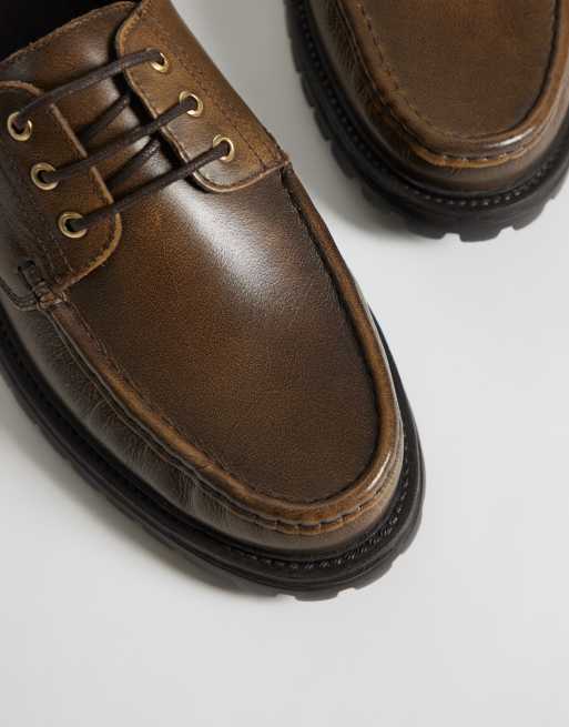 ASOS DESIGN lace up boat shoes with cleated sole in distressed brown leather, 2 of 4