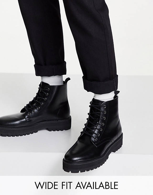 ASOS DESIGN - lace up boot in black faux leather with raised chunky sole
