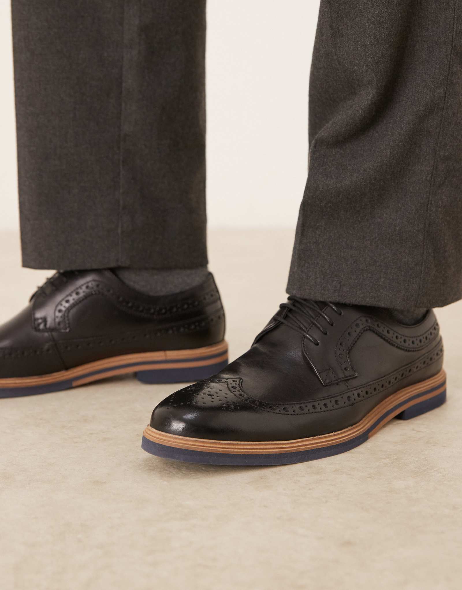 ДИЗАЙНЕРСКИЕ туфли-броги ASOS на шнуровке из черной кожи