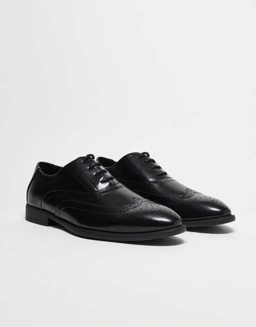 ASOS DESIGN lace up brogue shoes in black, 2 of 5