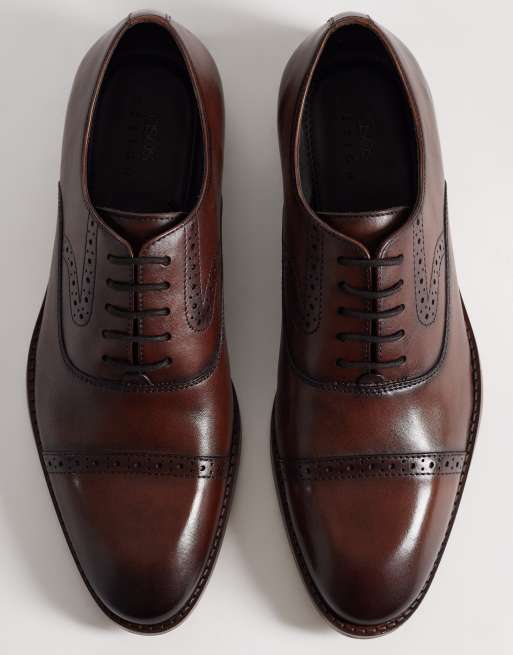 ASOS DESIGN lace-up brogue shoes in brown leather, 2 of 4
