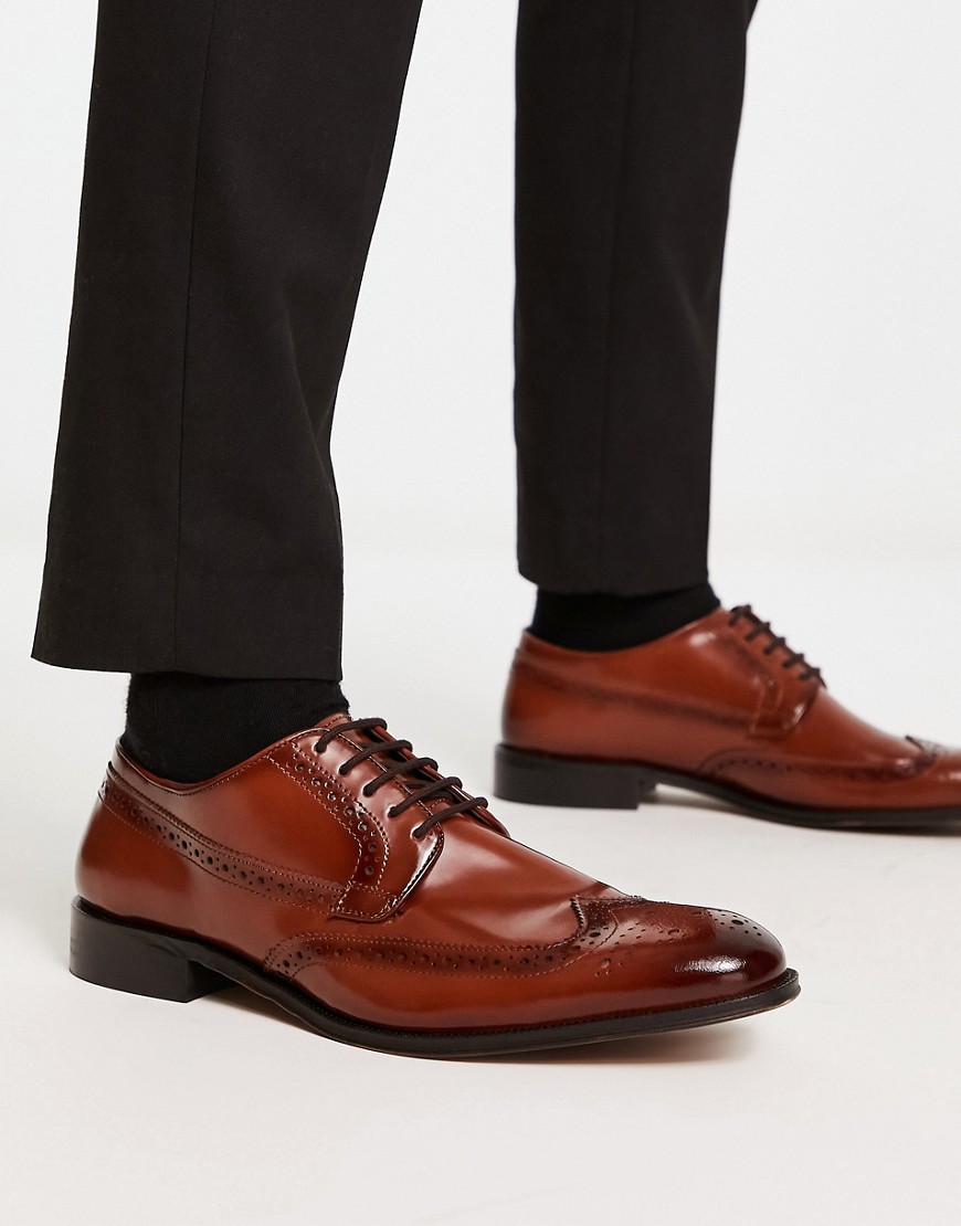 ASOS DESIGN lace up brogue shoes in polished tan leather-Brown