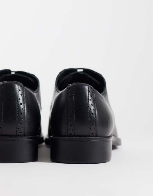 ASOS DESIGN lace up brogues with toe cap in black leather, 3 of 4