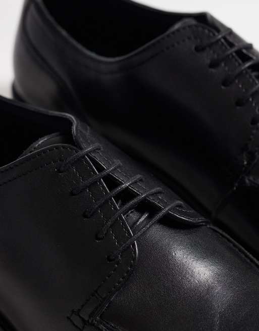 ASOS DESIGN lace up derby shoes with apron detailing in black leather, 2 of 4
