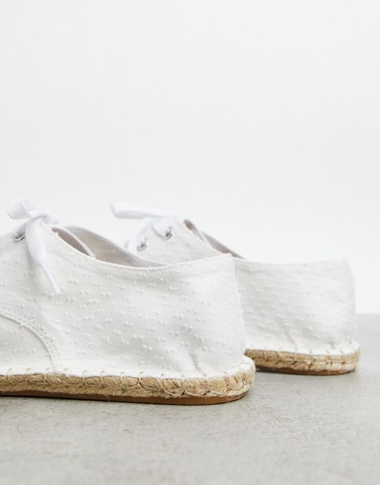 https://images.asos-media.com/products/asos-design-lace-up-espadrilles-in-white-textured-canvas/22582868-4?$n_550w$&wid=550&fit=constrain