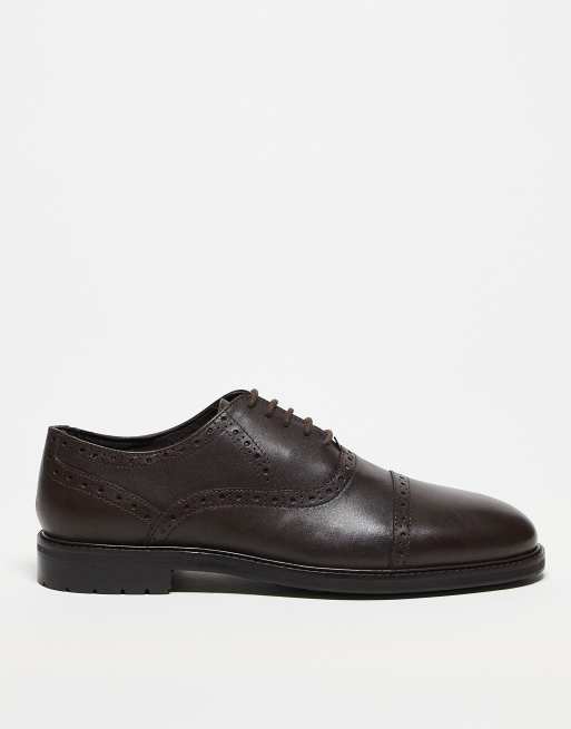ASOS DESIGN lace up oxford shoes in brown leather with brogue detailing, 3 of 4