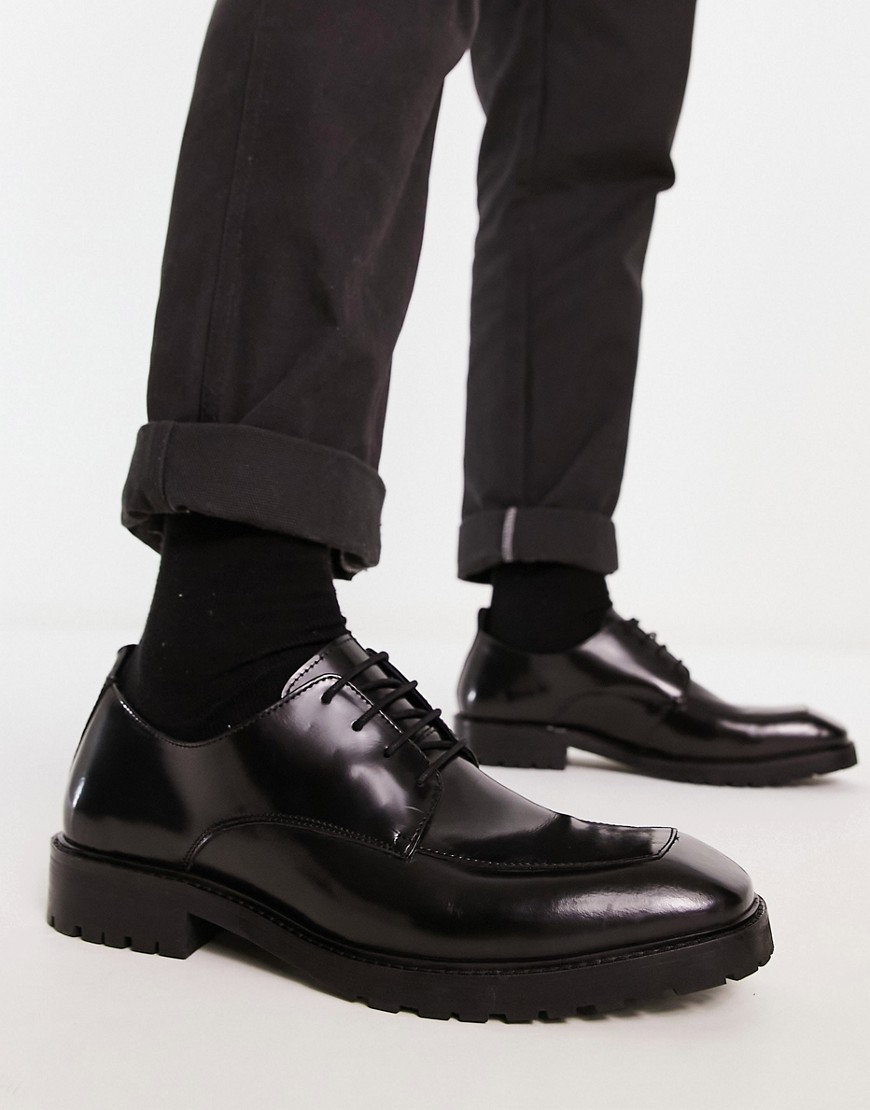 ASOS DESIGN lace up shoes with apron seam detail in black leather