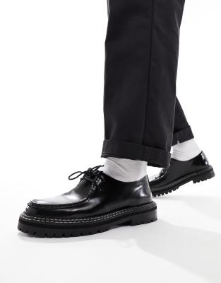 ASOS DESIGN lace up shoes with apron seam detail in black leather