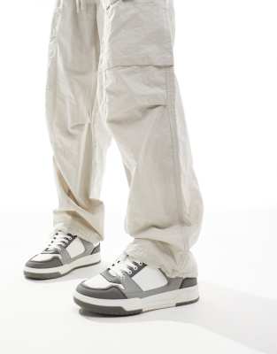 Дизайнерские кроссовки ASOS на шнуровке серого цвета 4990₽