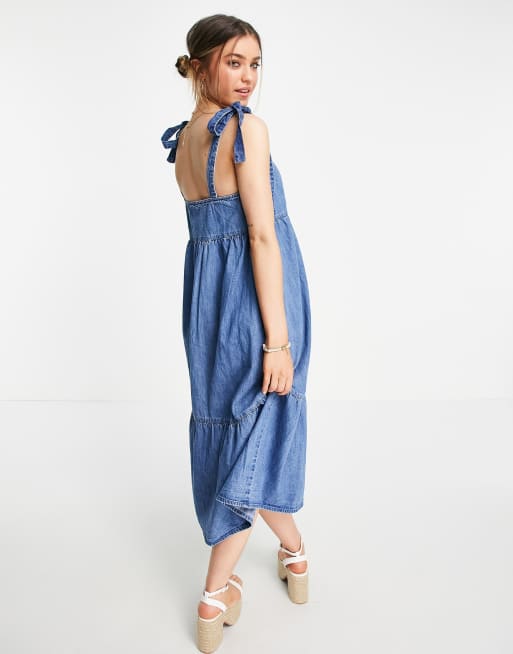 ASOS DESIGN - Lagdelt midikjole i mellemvasket blød denim, 2 af 4