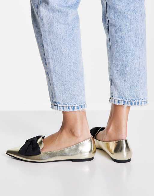 ASOS Design - Lake - Ballerina's met strik en brede pasvorm in metallic goud, 4 van 4